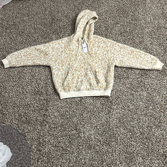 UGG Softest Sherpa Hoodie - Brand New With Tags - Picture 3 of 8